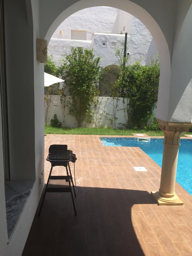 Villa Avec Piscine Triffa Exterior photo