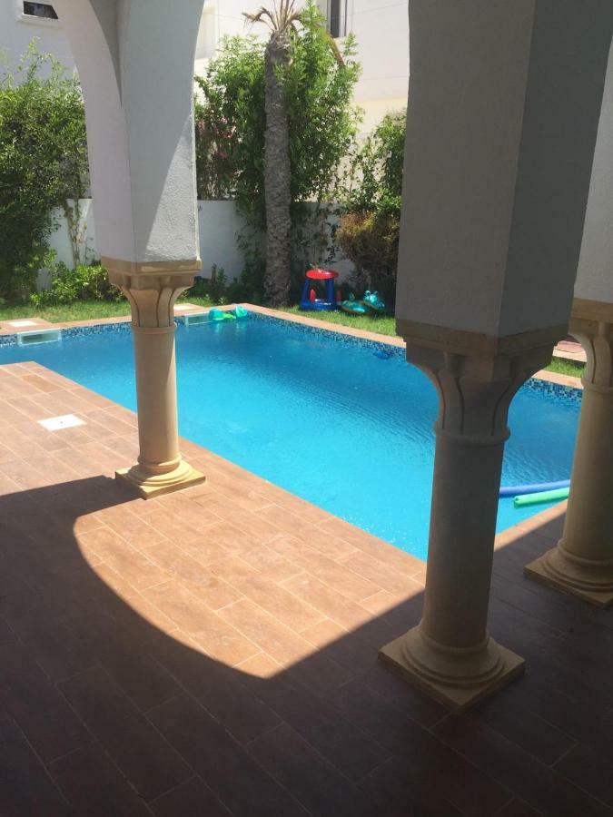 Villa Avec Piscine Triffa Exterior photo